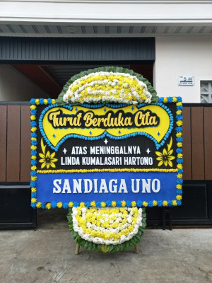 Papan Bunga Duka di Makassar Barat