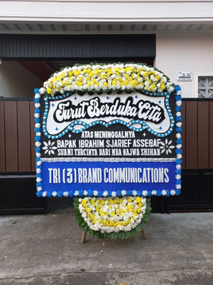 Papan Bunga Duka di Makassar Barat